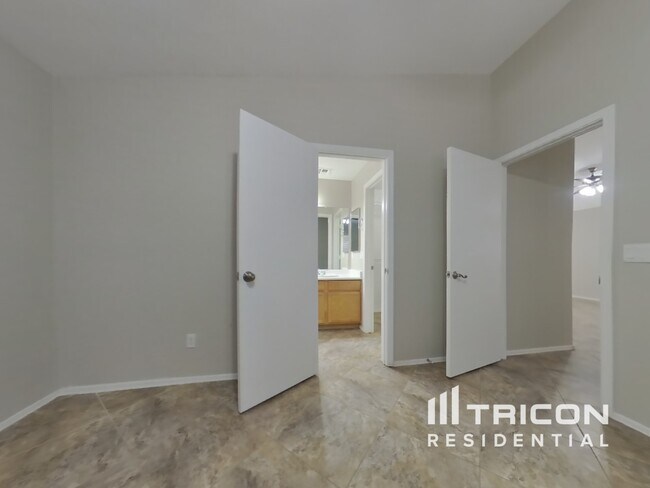 Foto del edificio - 40148 Calabria St