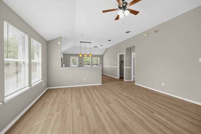 Building Photo - 1422 Post Oak Trl