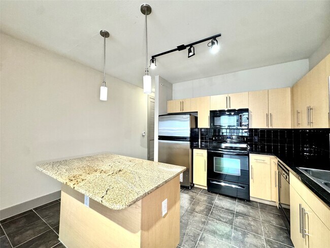 Foto del edificio - 3660 Richmond Ave.