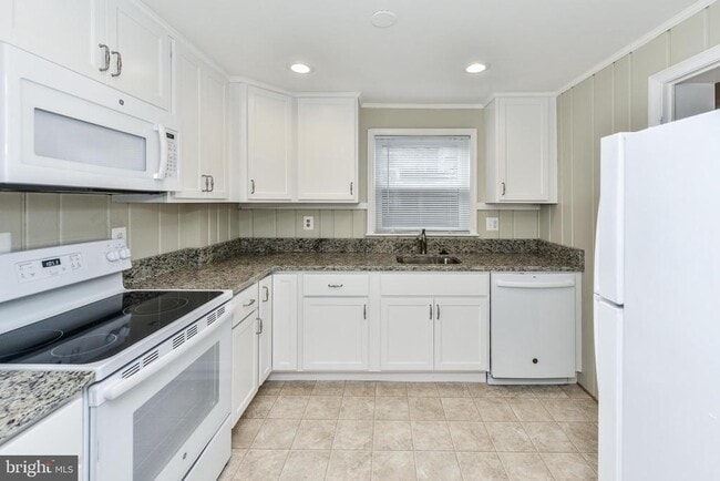 Building Photo - 130 S 29th St