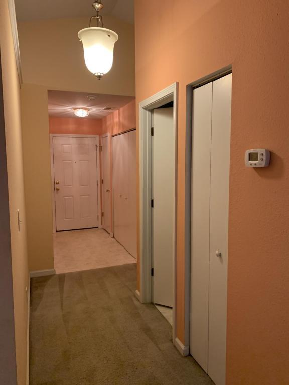 Foto del edificio - 853 Silvercrest Dr