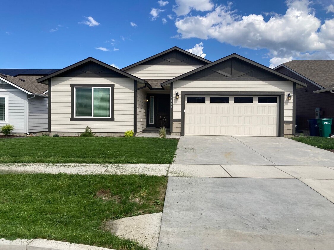 Foto principal - Newly Built 3 Bed, 2 Bath in Spokane Valley!