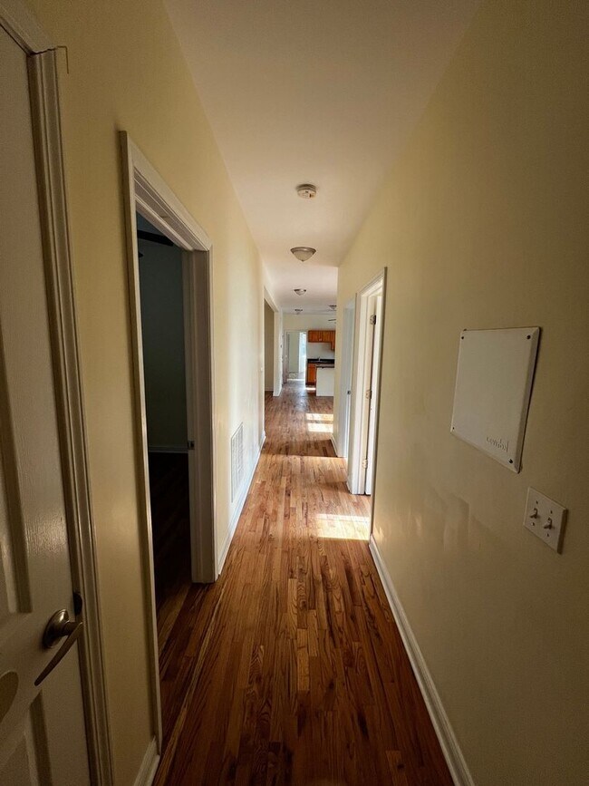 Foto del edificio - 4528 S Hermitage Ave