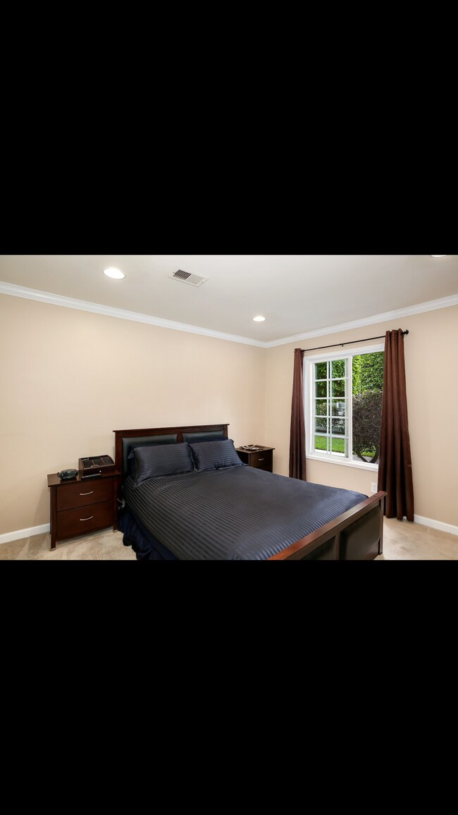 Foto del edificio - 1845 Anaheim Ave
