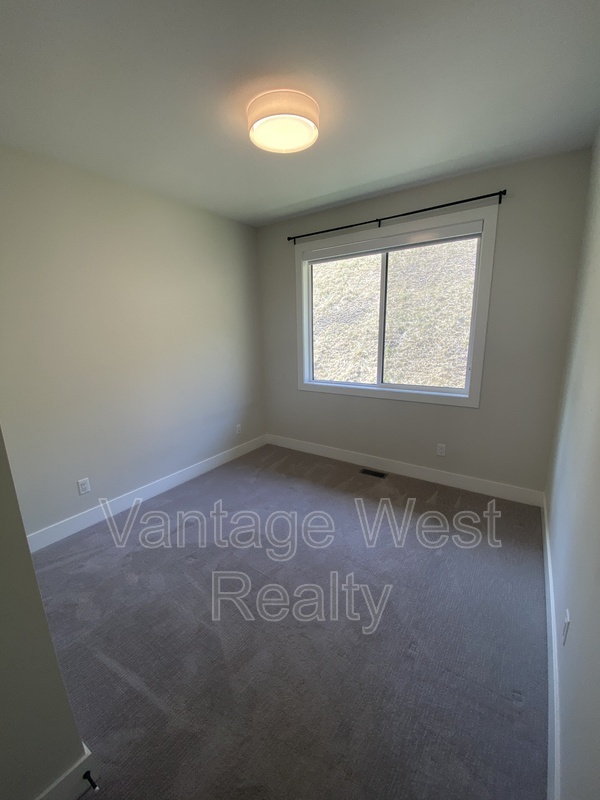 Building Photo - 1901 Northern Flicker Ct