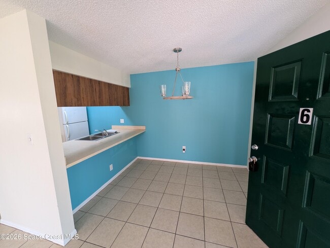 Building Photo - 225 Knox McRae Dr