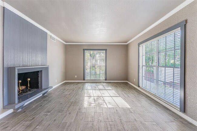 Foto del edificio - 5115 W Neptune Way