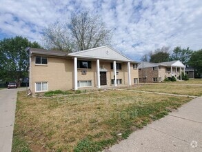 Building Photo - 3027 Taft Ave SW