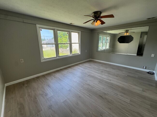 Foto del edificio - 340 Hickory St