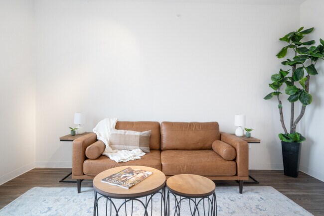 Foto del edificio - The Residence at Willow Falls