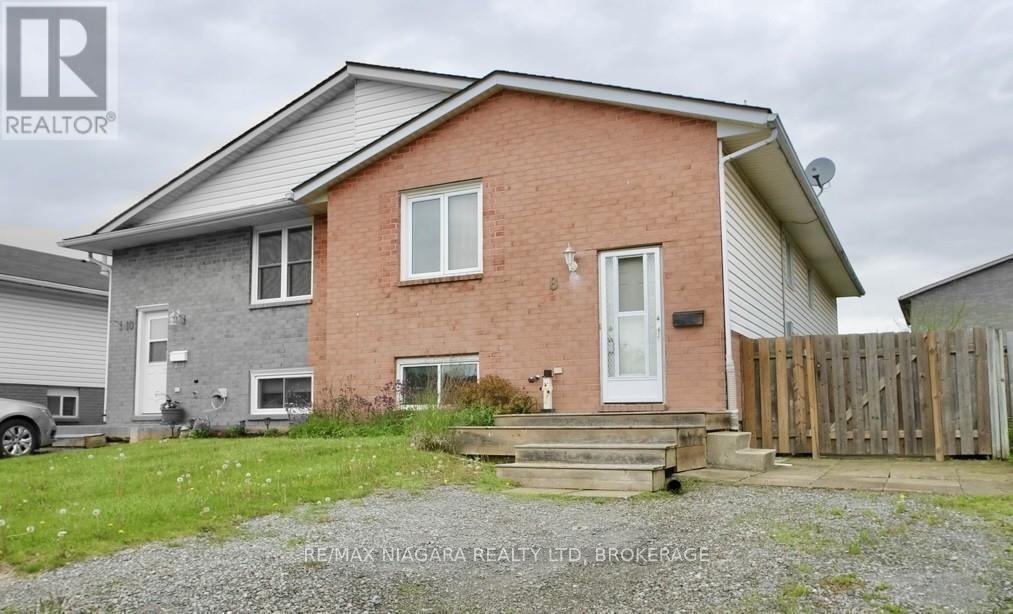 Primary Photo - 8 Briarsdale Crescent