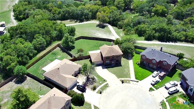 Building Photo - 2315 Bernice Cir