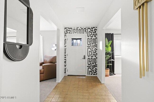 Foto del edificio - 3023 N 49th St