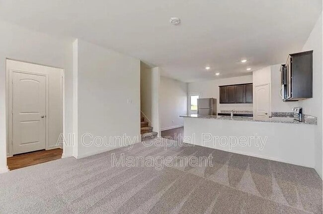 Foto del edificio - 18632 Quiet Range Dr