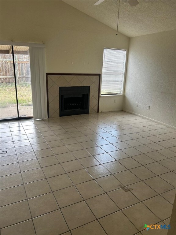 Foto del edificio - 2910 San Jacinto Rd