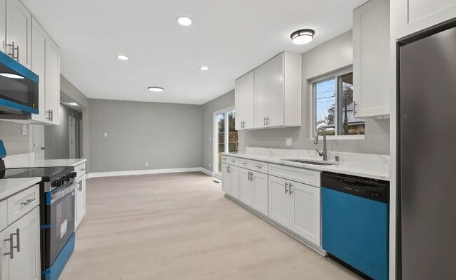 Building Photo - 416 Kellam Rd