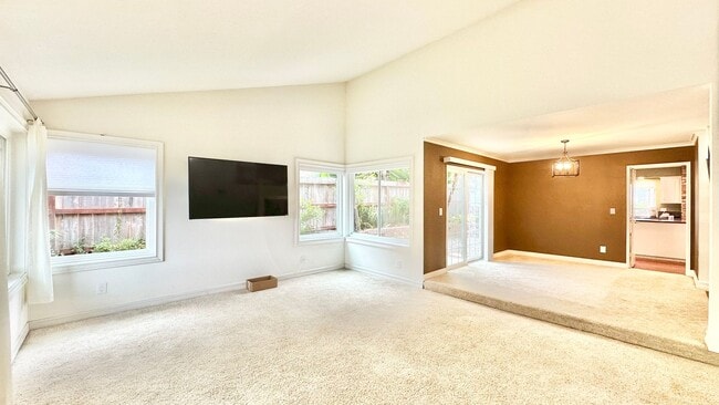 Building Photo - Spacious Two-Story Home with Three-Car Att...