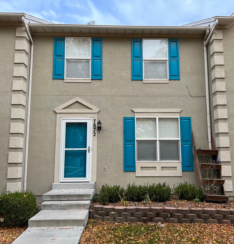 7872 N Sparrowhawk Way, Eagle Mountain, UT 84005 Townhome Rentals in