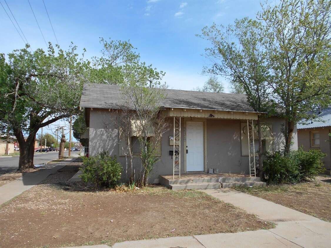 Primary Photo - 2324 14th St