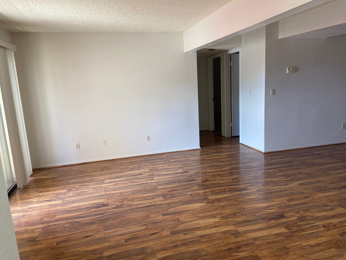 3740 Desert Marina Dr Unit 11, Laughlin, NV 89029 Condo for Rent in