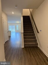 Building Photo - 127 Painters Wy