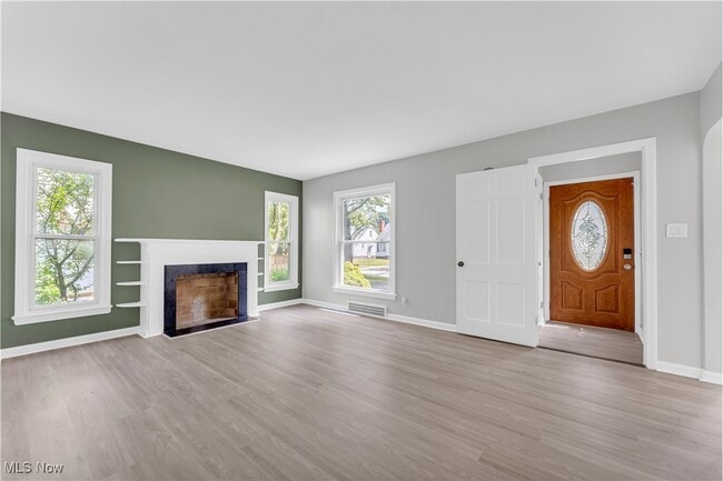 Building Photo - 1080 Piermont Rd