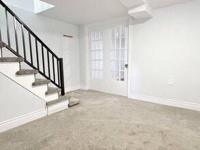 Building Photo - 1257 Pelissier St