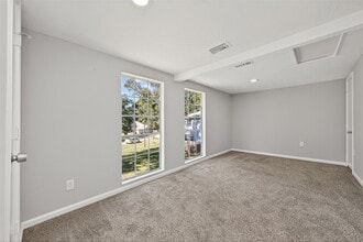 Building Photo - 1305 St Lawrence River Rd