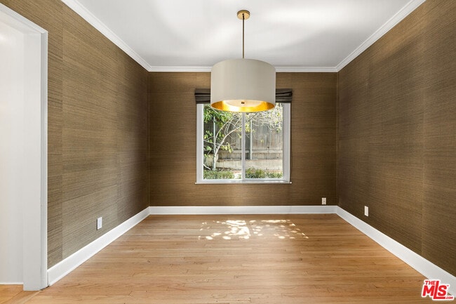 Foto del edificio - 3976 Goodland Ave