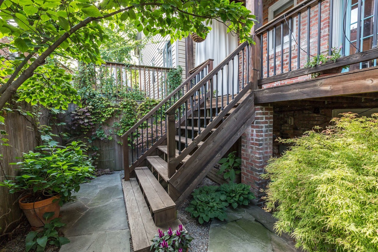 Back garden. - 166 Bryant St NW