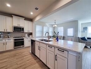 Building Photo - 4123 Highland Cliff Ln