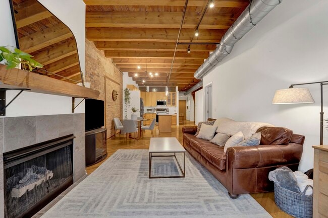 Foto del edificio - 520 W Huron St