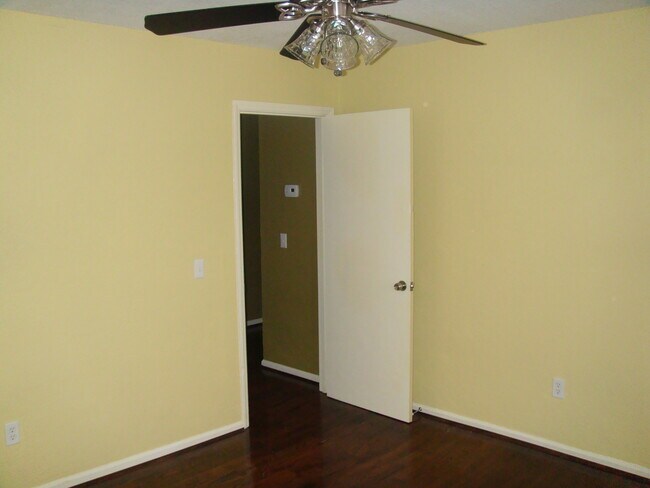 Building Photo - 115 Ken Hill Ln