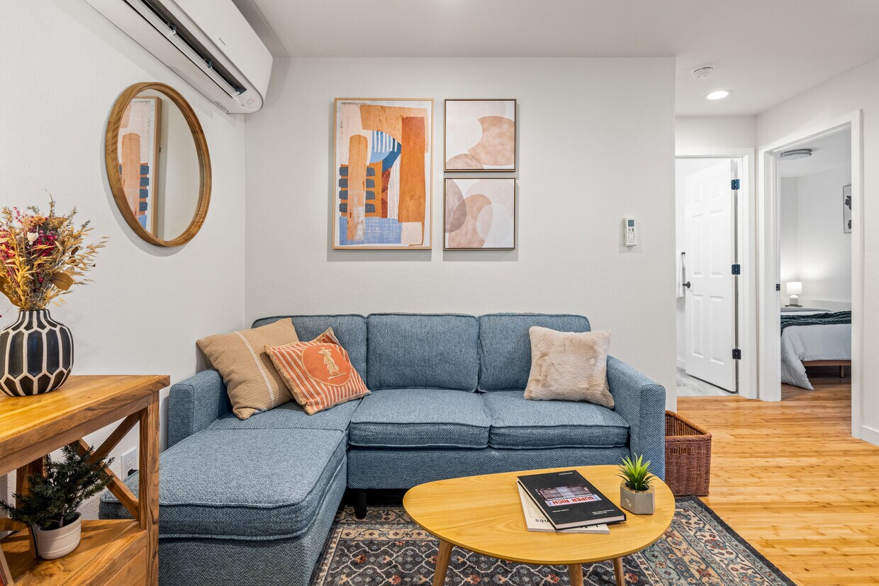 Foto principal - 12729 Evanston Ave N