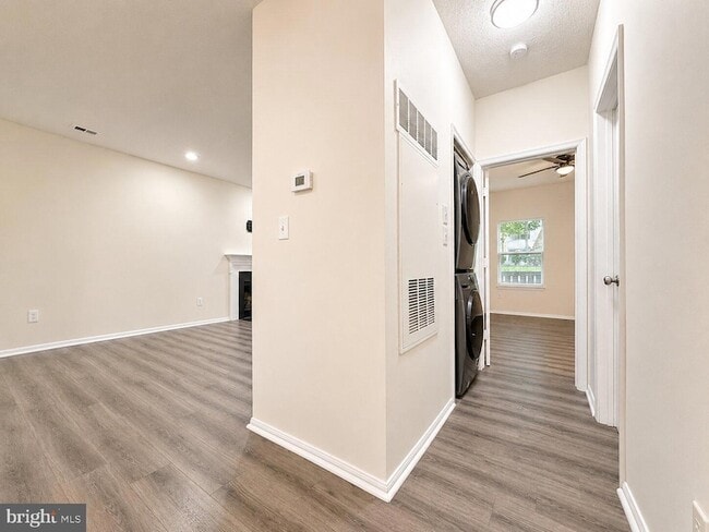 Building Photo - 14314 Climbing Rose Way