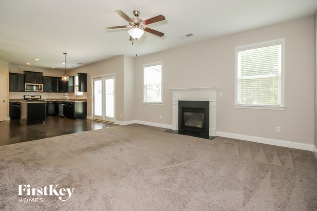 Building Photo - 4925 Crider Creek Cove