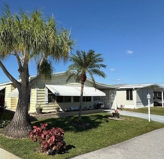 Building Photo - 128 Needle Palm Ln