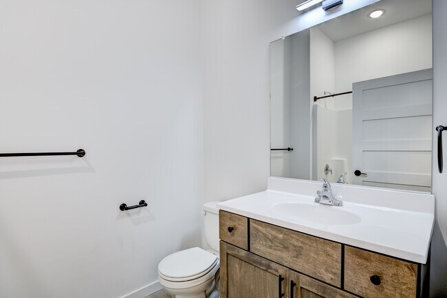 Foto del edificio - 1152 N Hillcrest Pky