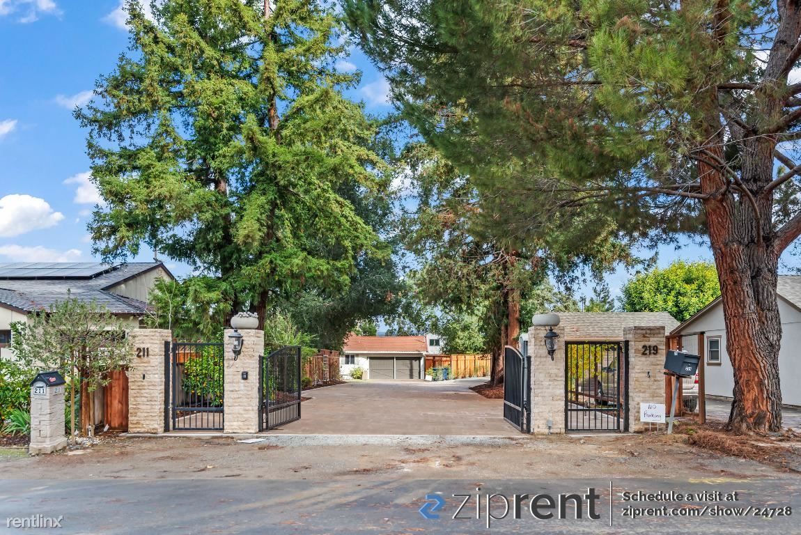 Primary Photo - 4 br, 3 bath House - 211 Portola Ct, Los A...