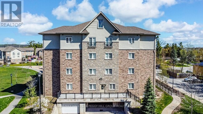 Building Photo - 45-345 Ferndale Dr S