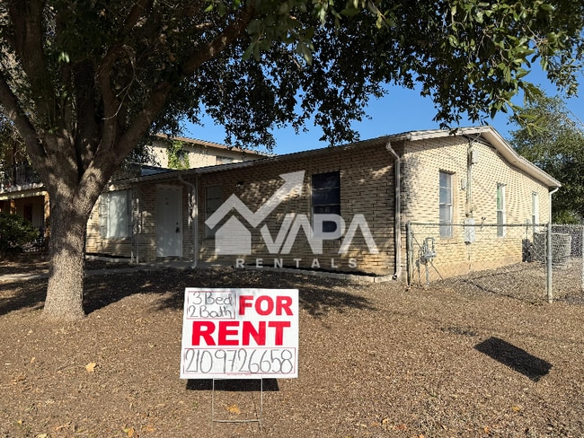 Photo - 202 Florencia Ave House