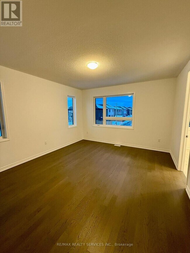 Building Photo - 62 Gretzky Ave