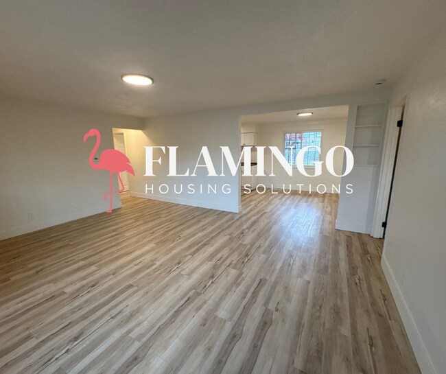 Building Photo - 305 Mercer Ave