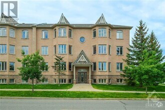 Building Photo - 190 Rustic Hills Crescent