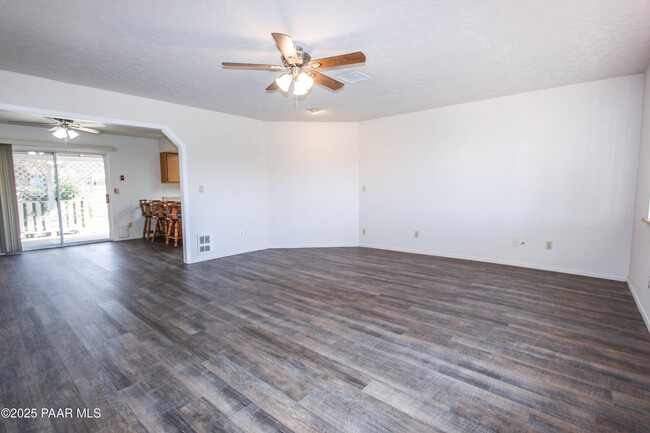 Building Photo - 4169 N Val Verde Way