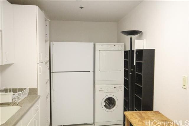Building Photo - 5333 Likini St