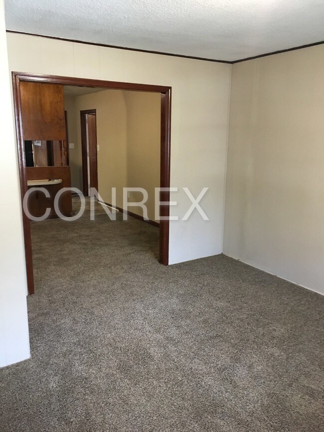 Building Photo - 108 Woodride Ct