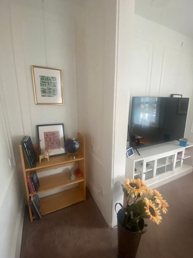 Foto del edificio - 101 Hynes Ave