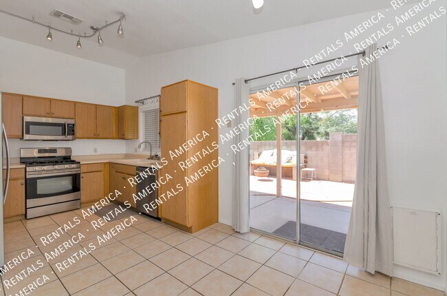 Foto del edificio - 4732 S Fenwick Dr