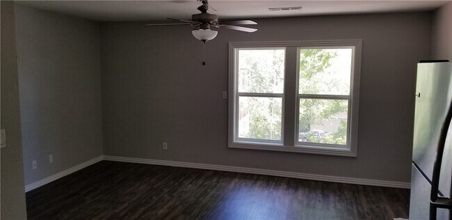 Foto del edificio - 721 Taylor St